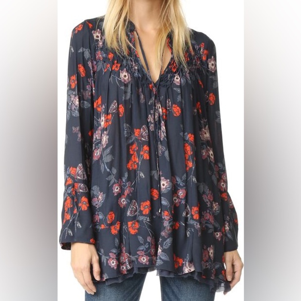 Free People Tunic Top Womens XS Navy Blue Floral So Fine Pebble Crepe Frayed Hem
